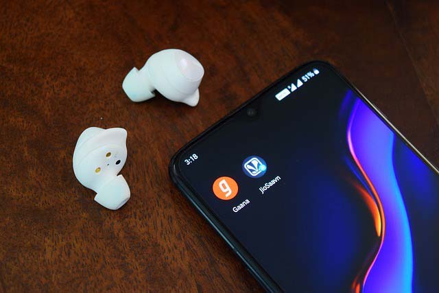 FIND OUT THE Best Wireless Earbuds For  Phone Calls